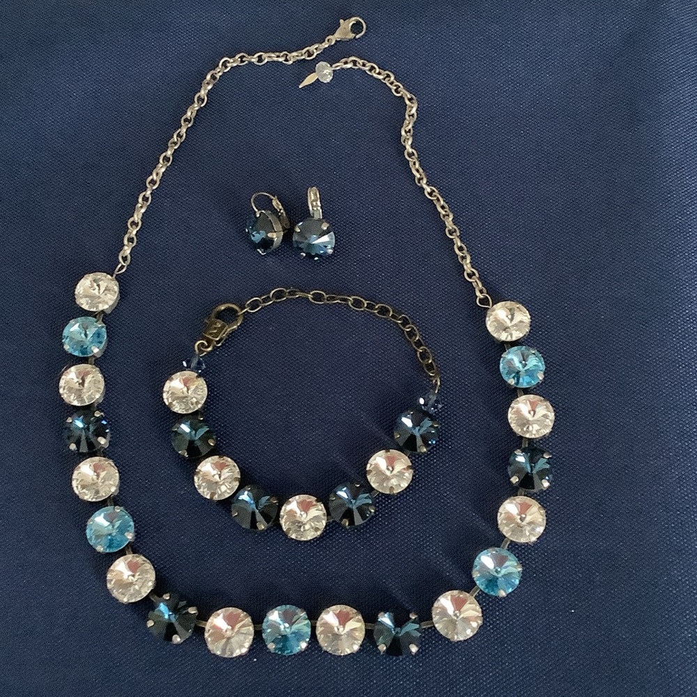 Jewelry set necklace bracelet earrings